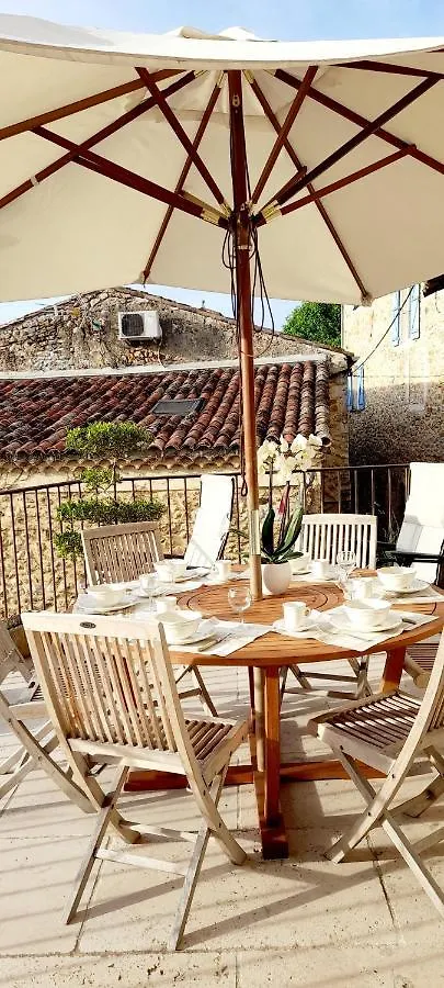 Les Six Tournesols Villa Vallon-Pont-d'Arc 0*,  France